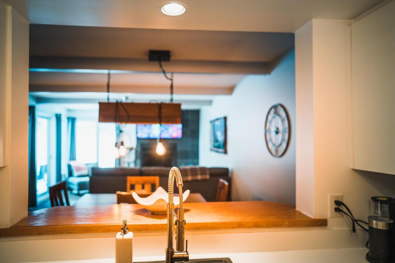 Magnifique Condo Pres Du Lac Tremblant Mont-Tremblant Buitenkant foto
